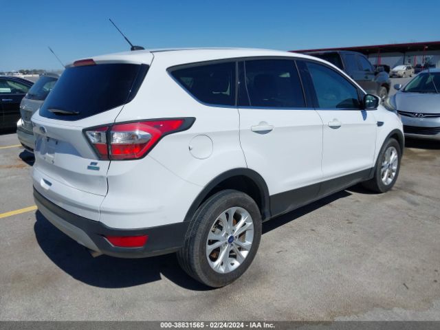 1FMCU0GD3HUA60977 Ford ESCAPE SE