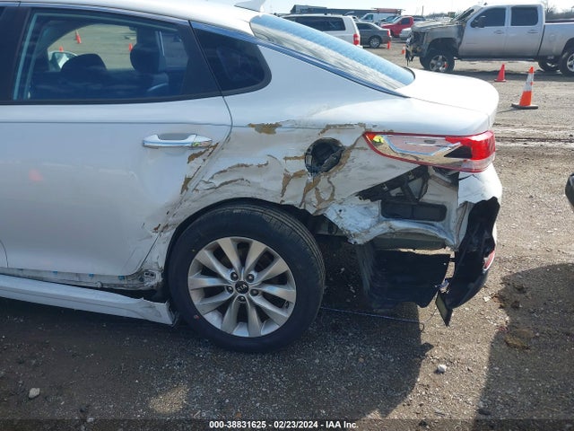 KIA Optima Lx 2018 5XXGT4L30JG251460 Image 13