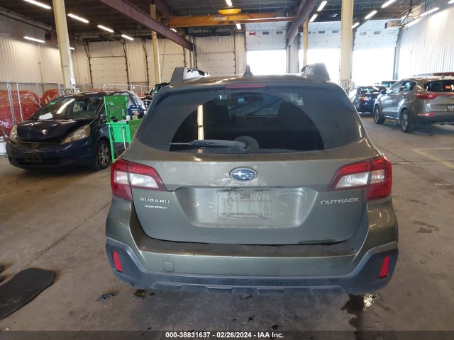 Subaru Outback 2.5i Premium 2018 4S4BSAFC2J3381338 Image 17