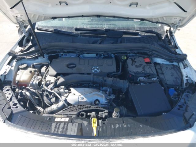 W1N4N4GB9NJ393122 Mercedes-Benz GLA 250