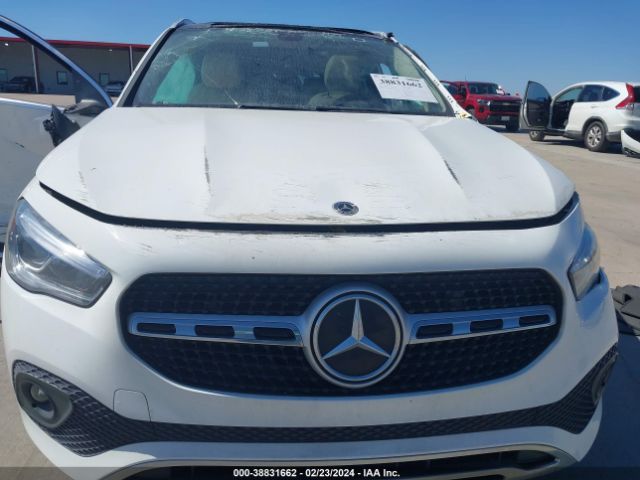 W1N4N4GB9NJ393122 Mercedes-Benz GLA 250