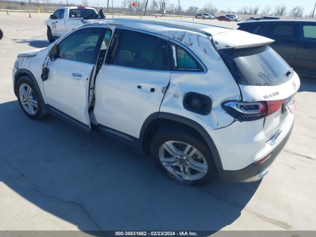W1N4N4GB9NJ393122 Mercedes-Benz GLA 250