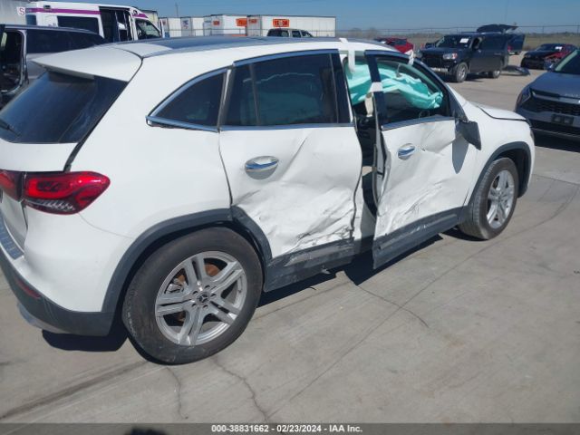 W1N4N4GB9NJ393122 Mercedes-Benz GLA 250