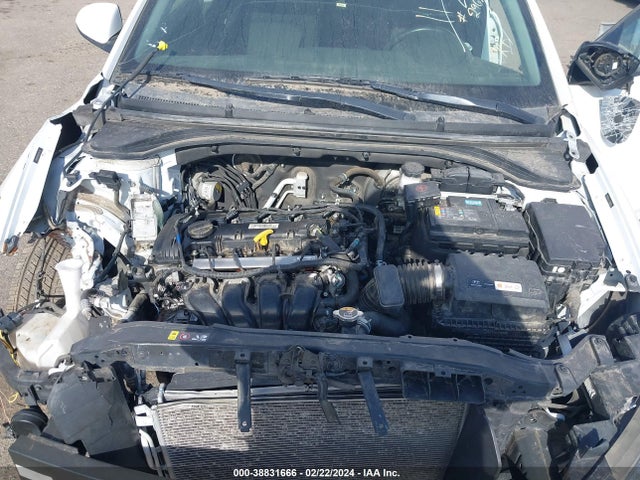 Hyundai Elantra Value Edition 2018 5NPD84LFXJH226228 Image 10