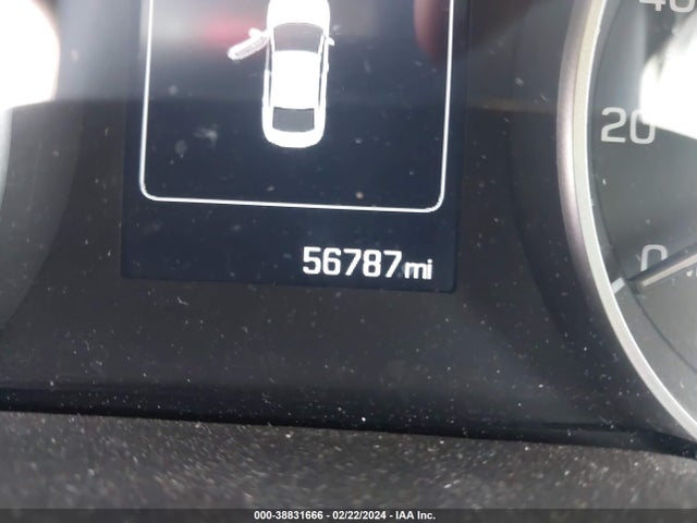 Hyundai Elantra Value Edition 2018 5NPD84LFXJH226228 Image 16