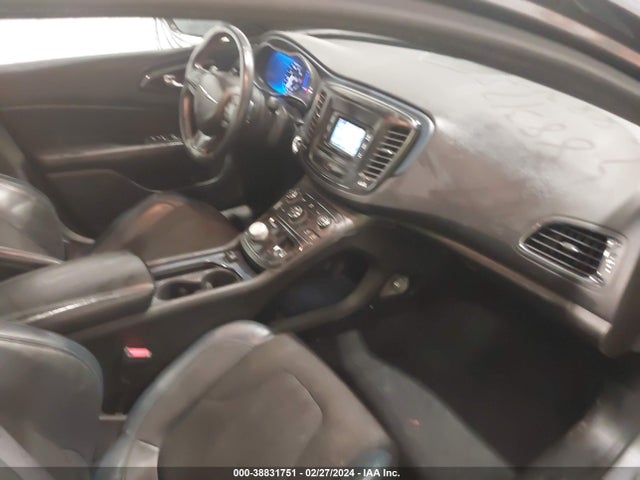 1C3CCCDG3FN553450 Chrysler 200 S