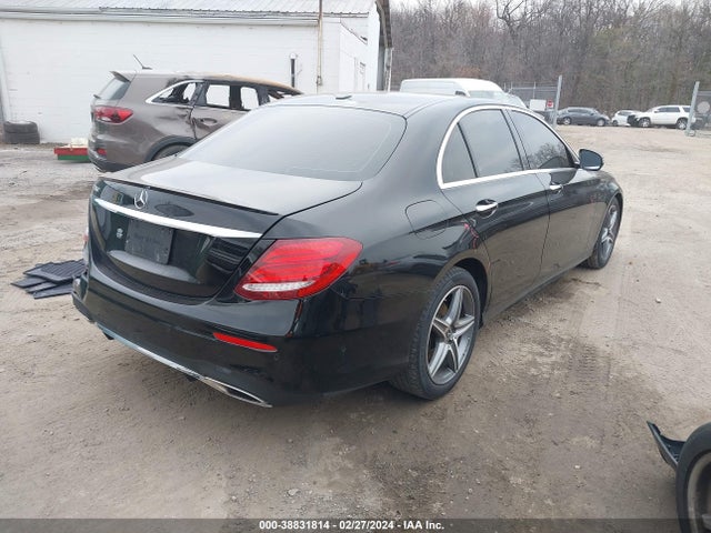 Mercedes-Benz E 300 2018 WDDZF4JB1JA321494 Image 4