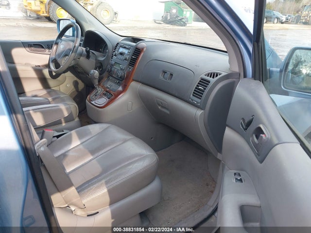 2007 KIA SEDONA EX VIN: KNDMB233876122397
