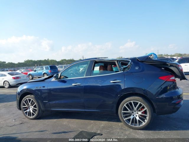 ZN661XUSXKX338591 Maserati Levante Sport