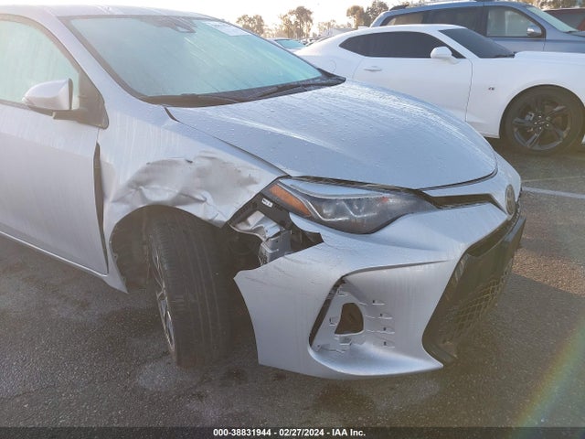 Toyota COROLLA SE 2018 5YFBURHE8JP823445 Image 6