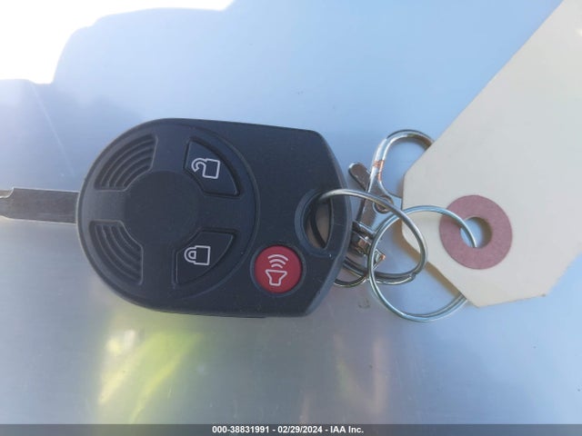 Ford ESCAPE SE 2018 1FMCU9GD7JUA75427 Image 11