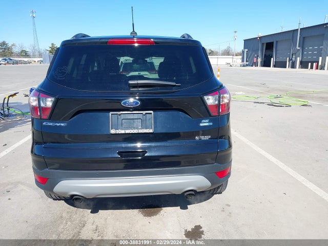 Ford ESCAPE SE 2018 1FMCU9GD7JUA75427 Image 17