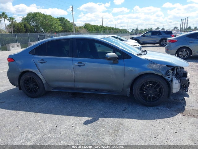 Toyota Corolla Hybrid Le 2021 JTDEAMDE4MJ011745 Image 14