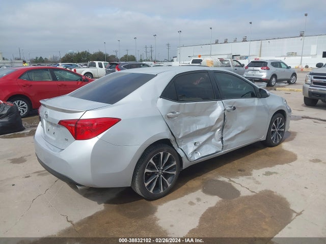 Toyota COROLLA SE 2019 2T1BURHE3KC217990 Image 4