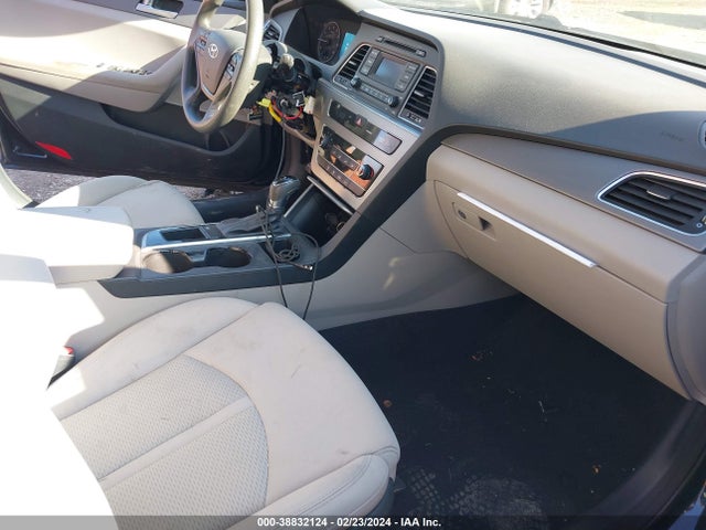 Hyundai SONATA SE 2015 5NPE24AF3FH164347 Image 5