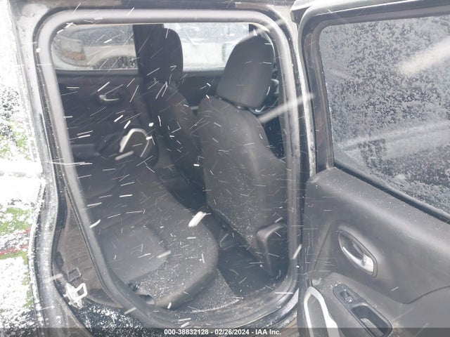 ZACNJBAB3KPK06115 Jeep Renegade Sport 4x4