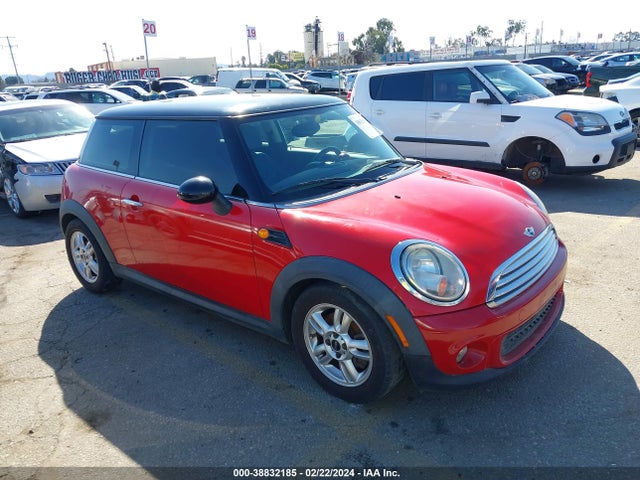 2011 MINI COOPER WMWSU3C52BT092958 Photo 0