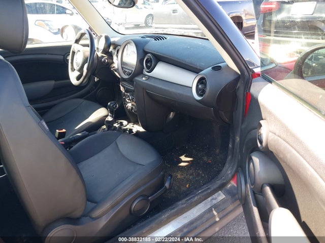 2011 MINI COOPER WMWSU3C52BT092958 Photo 4