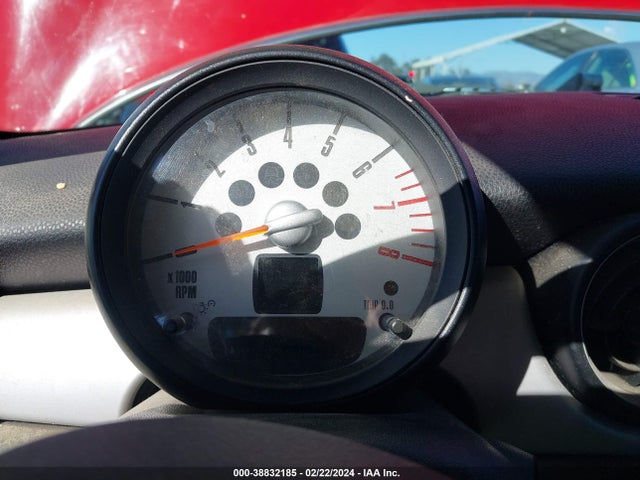 2011 MINI COOPER WMWSU3C52BT092958 Photo 6