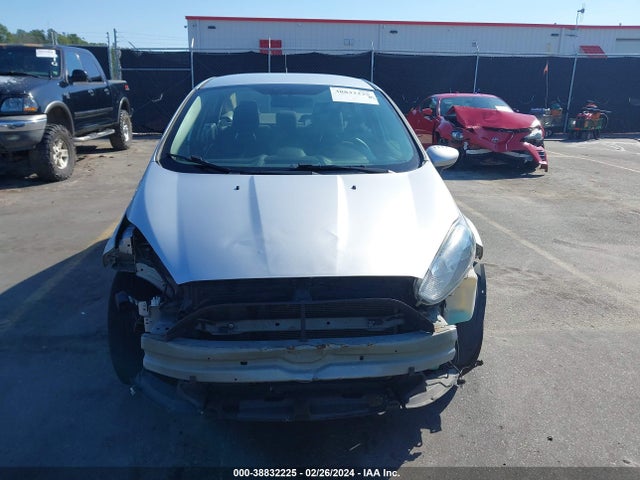 Ford FIESTA SE 2018 3FADP4BJ2JM107050 Image 11