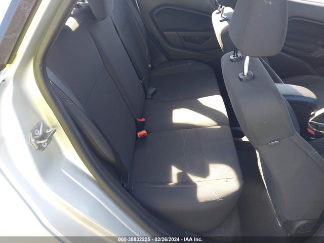 Ford FIESTA SE 2018 3FADP4BJ2JM107050 Image 8