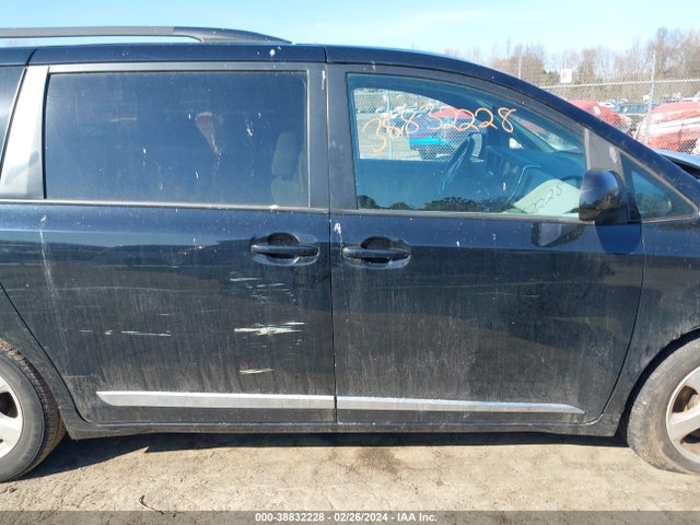 Toyota Sienna Le 8 Passenger 2015 5TDKK3DC2FS553974 Image 13