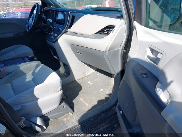 Toyota Sienna Le 8 Passenger 2015 5TDKK3DC2FS553974 Image 5