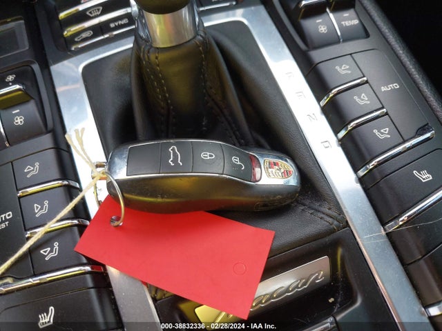 2016 PORSCHE MACAN WP1AB2A51GLB41719 Photo 10