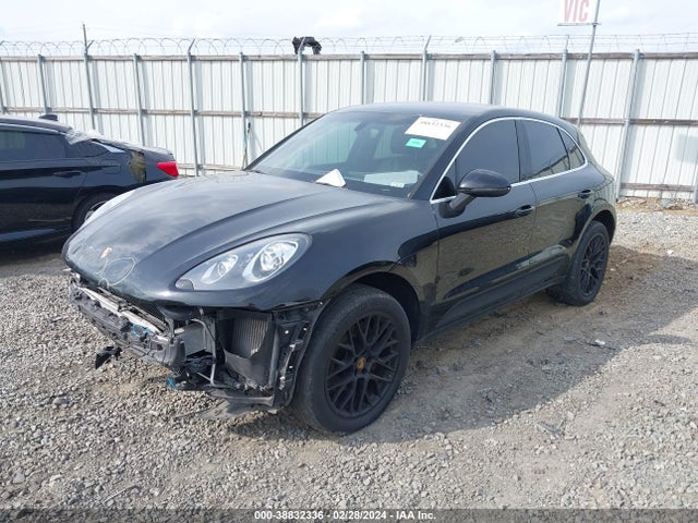 2016 PORSCHE MACAN WP1AB2A51GLB41719 Photo 1