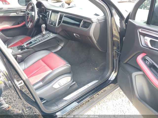 2016 PORSCHE MACAN WP1AB2A51GLB41719 Photo 4