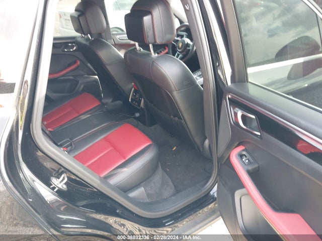 2016 PORSCHE MACAN WP1AB2A51GLB41719 Photo 7