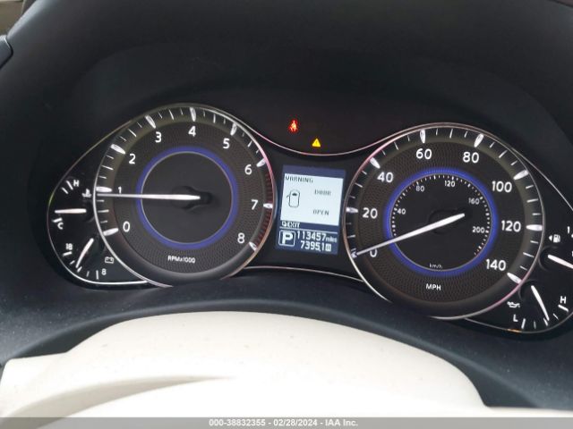 JN8AZ2NCXF9372124 Infiniti QX80