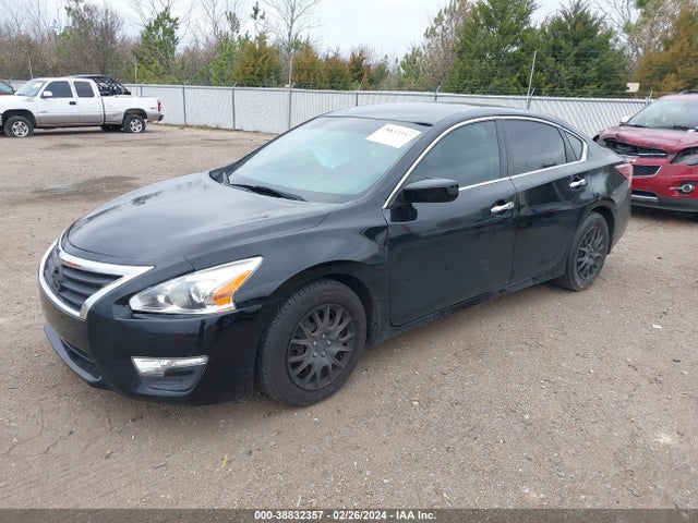 Nissan Altima 2.5 S 2015 1N4AL3AP6FN904865 Image 2