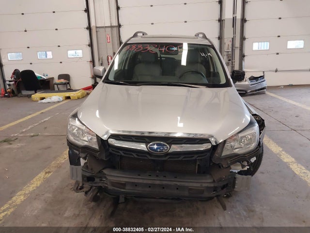 Subaru Forester 2.5i Limited 2017 JF2SJALC2HH534794 Image 13