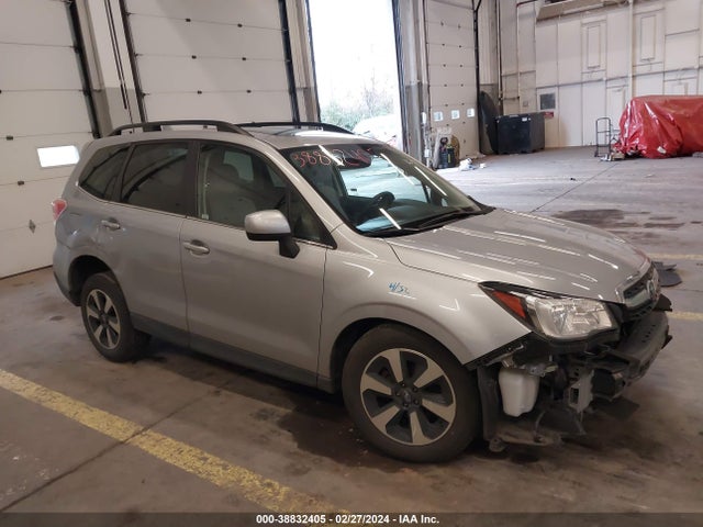 Subaru Forester 2.5i Limited 2017 JF2SJALC2HH534794 Image 14