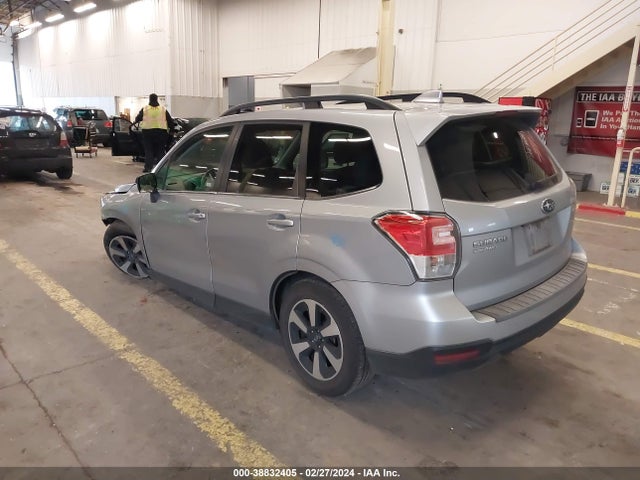 Subaru Forester 2.5i Limited 2017 JF2SJALC2HH534794 Image 3