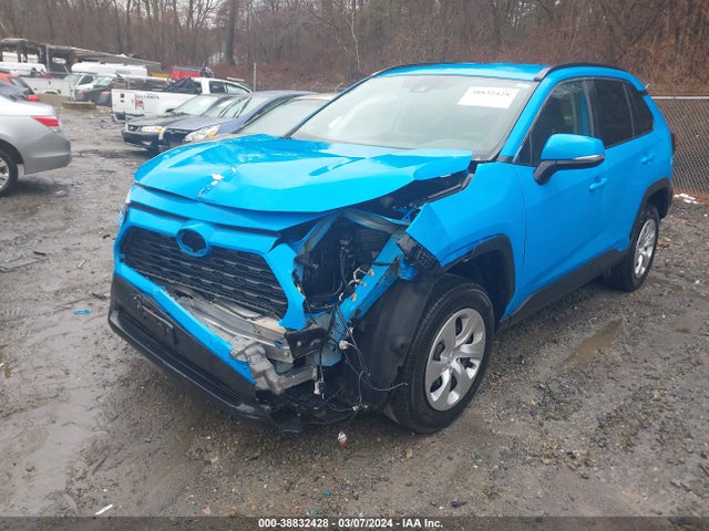 Toyota RAV4 LE 2019 2T3G1RFV7KC032429 Image 2