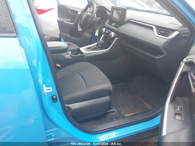 Toyota RAV4 LE 2019 2T3G1RFV7KC032429 Image 5