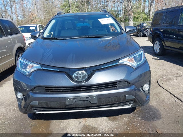 Toyota Rav4 Xle 2017 JTMRFREV7HD198854 Image 13