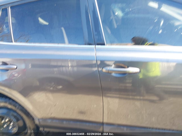 Toyota Rav4 Xle 2017 JTMRFREV7HD198854 Image 14