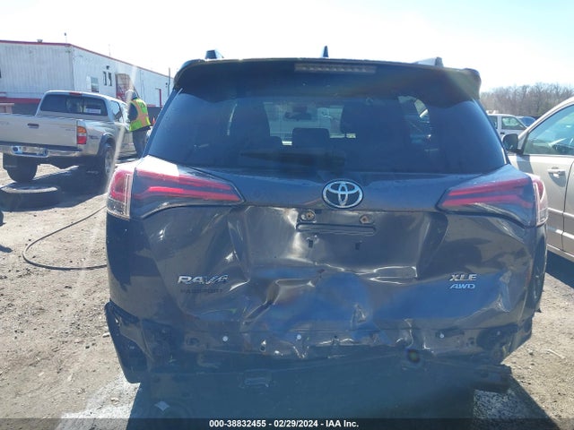 Toyota Rav4 Xle 2017 JTMRFREV7HD198854 Image 17