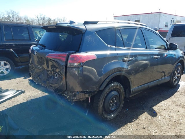 Toyota Rav4 Xle 2017 JTMRFREV7HD198854 Image 4