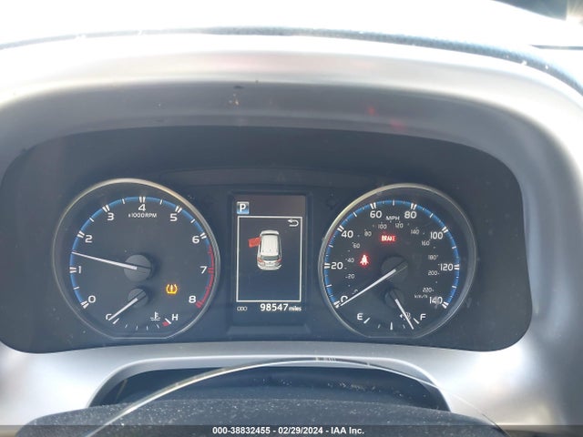 Toyota Rav4 Xle 2017 JTMRFREV7HD198854 Image 7