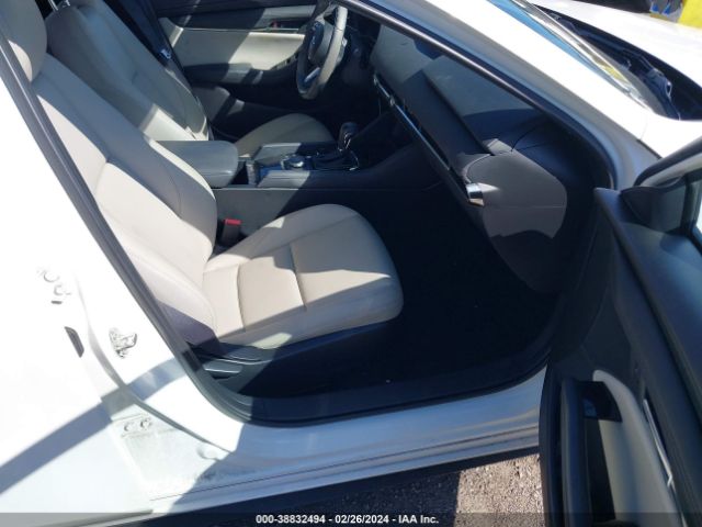 JM1BPACL8K1113319 Mazda Mazda3 Select Package
