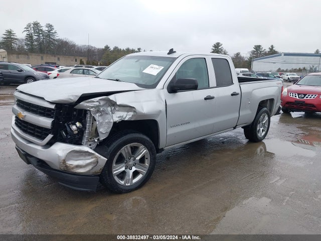 Chevrolet Silverado 1500 Custom 2017 1GCVKPEHXHZ145478 Image 2