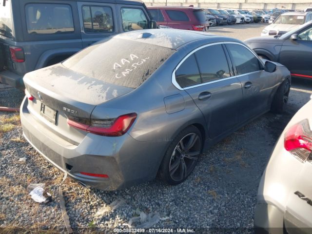 3MW69FF09R8D88436 BMW 3 Series 330i