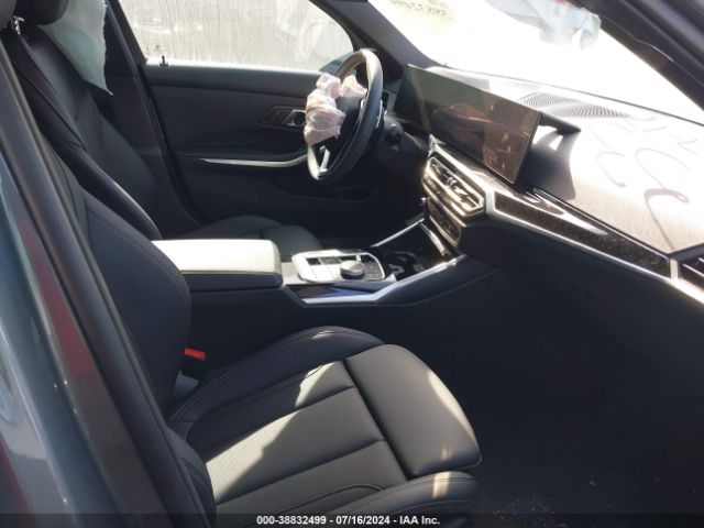 3MW69FF09R8D88436 BMW 3 Series 330i