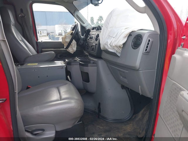 Ford E-250 Commercial 2014 1FTNE2EW6EDA11181 Image 5