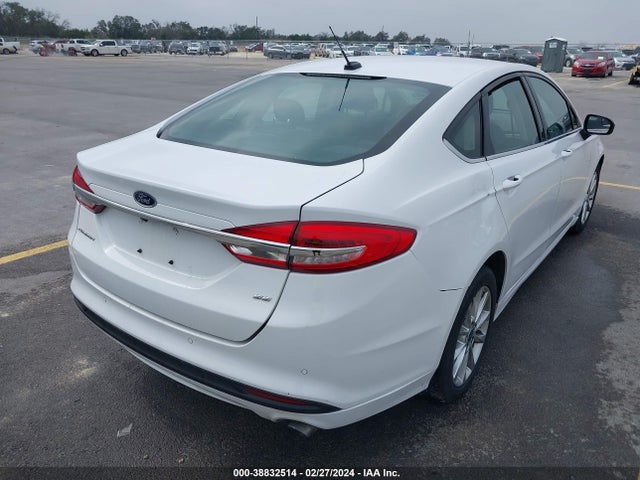 Ford FUSION SE 2017 3FA6P0H70HR412962 Image 4