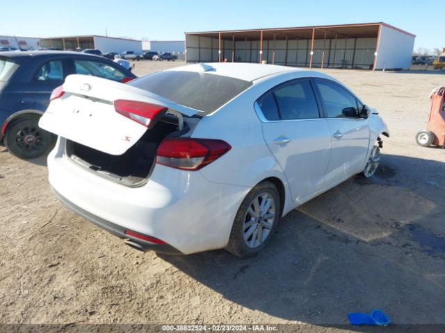 3KPFL4A7XHE128141 KIA FORTE S